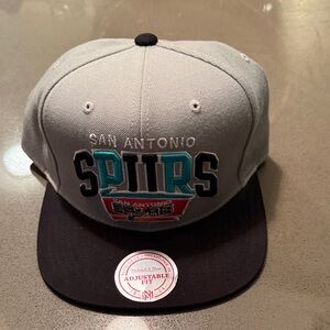 Mitchell & Ness San Antonio Spurs Gray and Black Hat